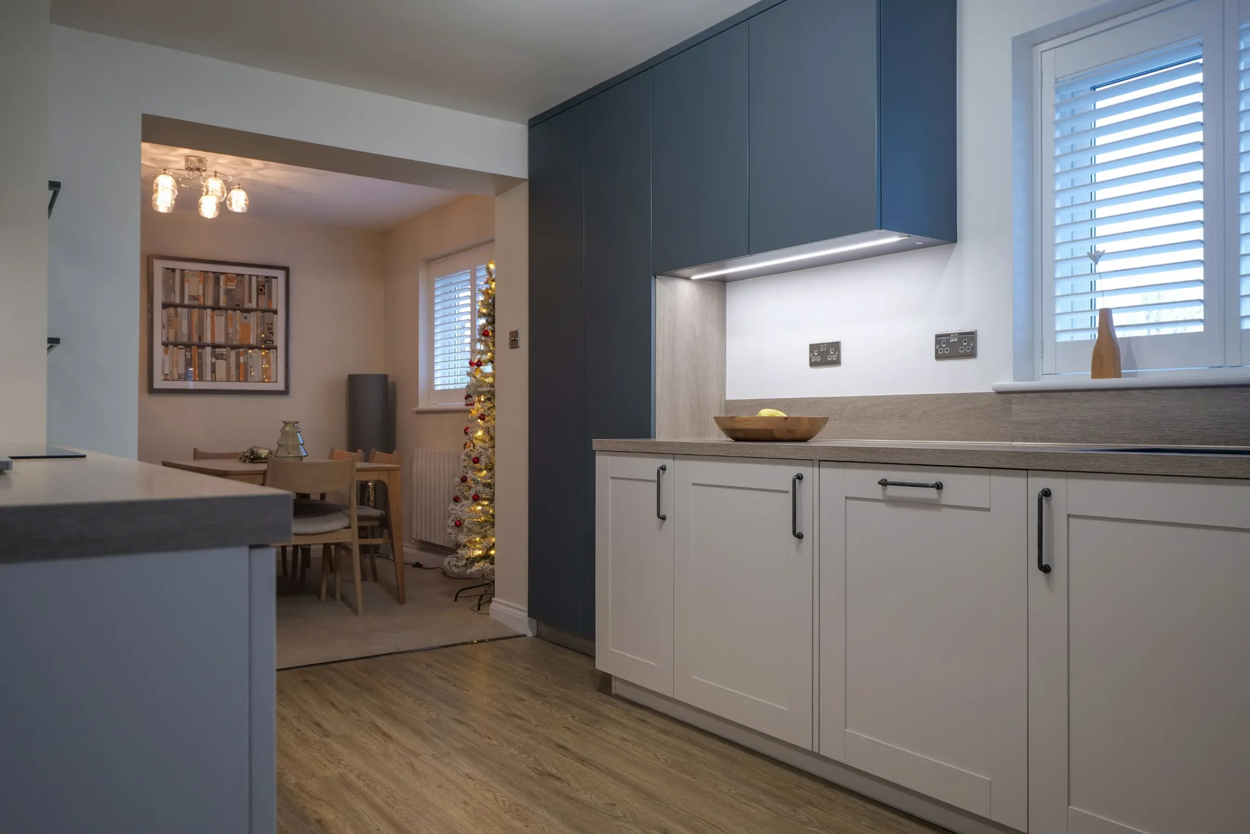 Sunlit Serenity: The Vibrant Hub
