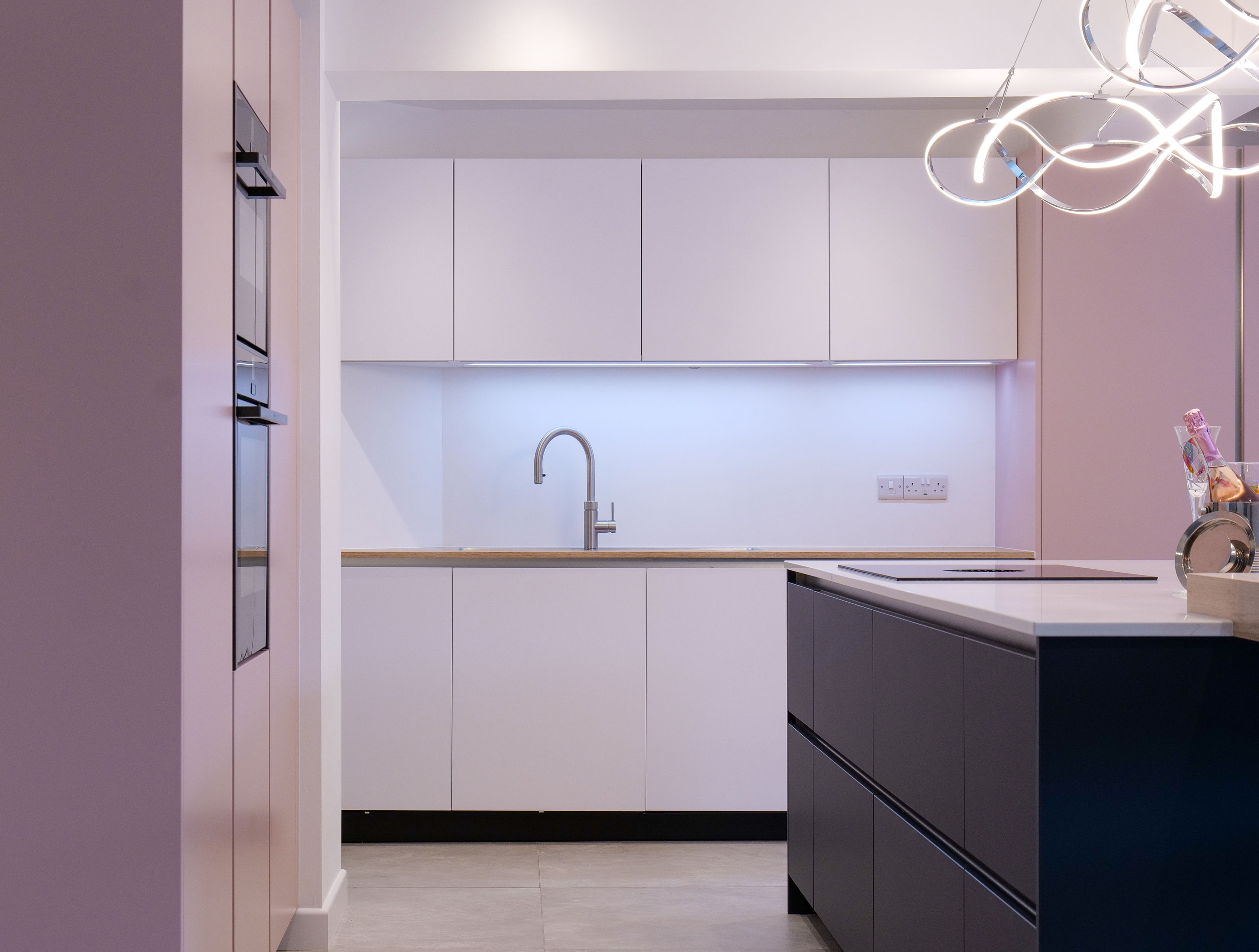 Sunlit Serenity: The Vibrant Hub
